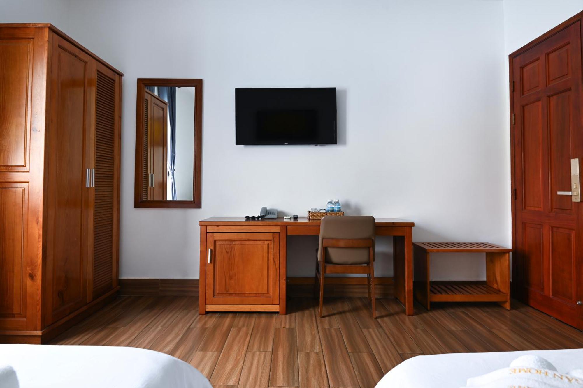 Kim Ngân Hotel Chi Khu Co Ong Extérieur photo